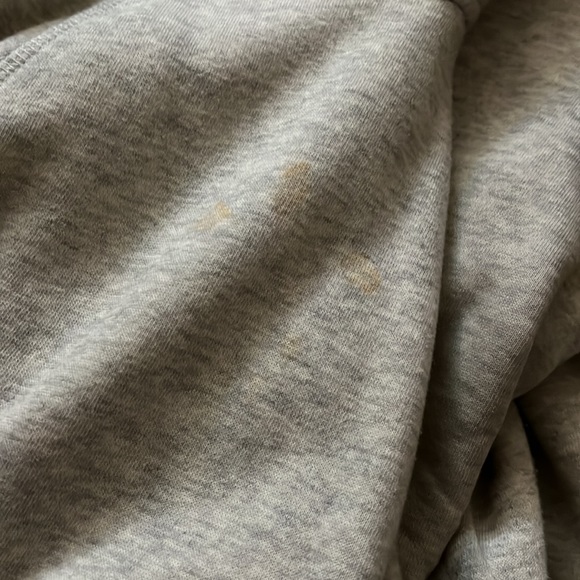 Heavy weight jacket with fur in the inside that will keep you warm from h&m. - Picture 4 of 4